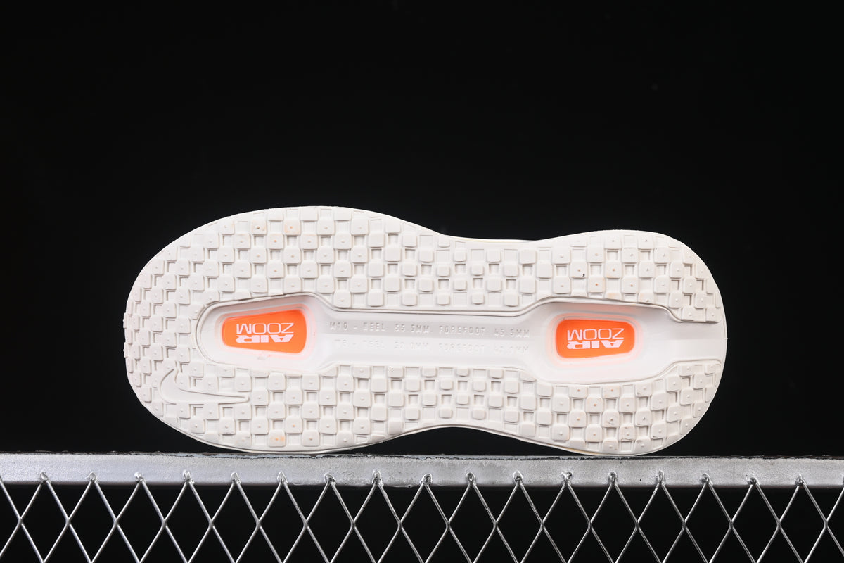 Tênis Nike Air Zoom Vomero Premium