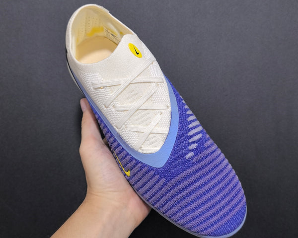 Chuteira Campo Nike Phantom GX 6 SG Elite + Brindes