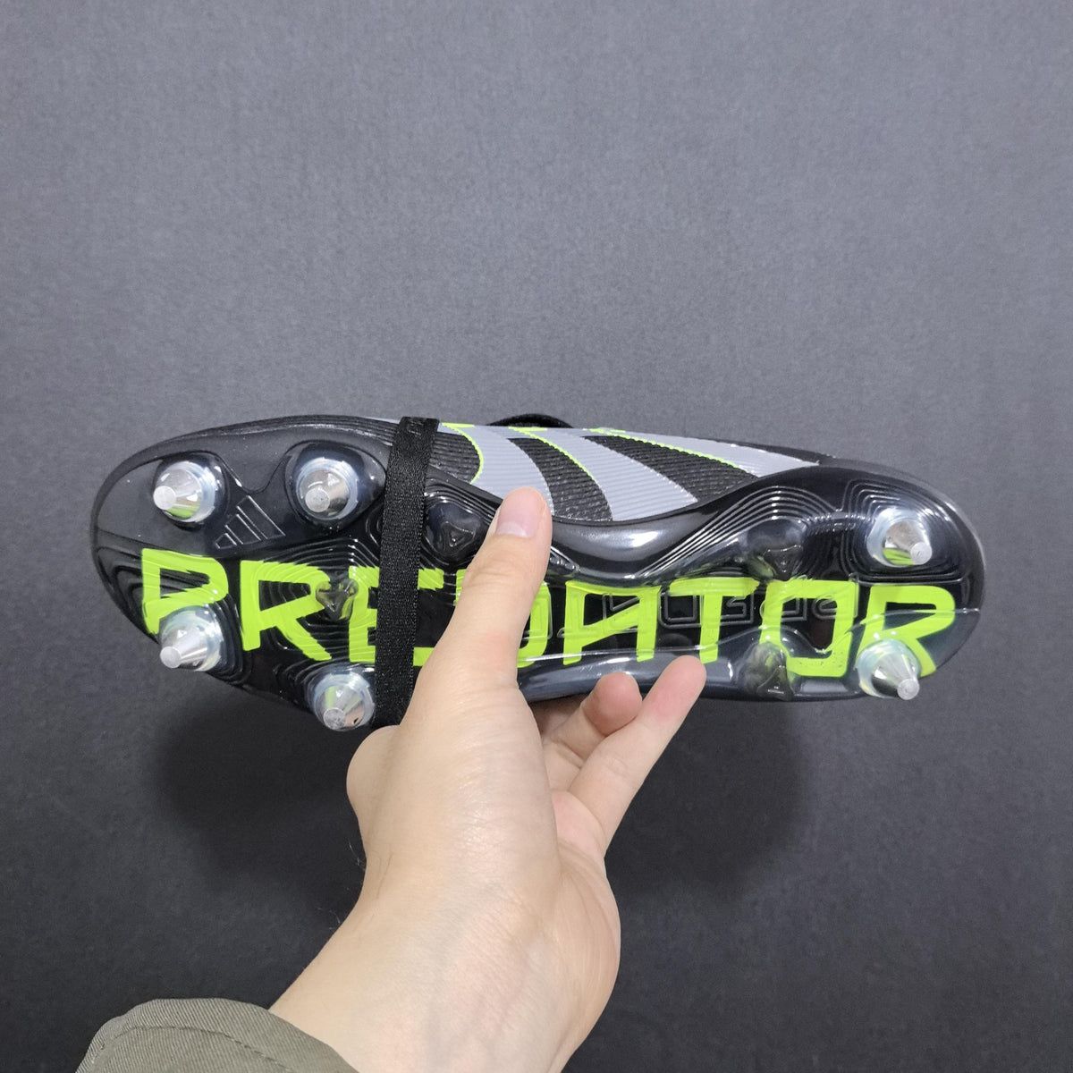 Chuteira Campo Adidas Predator SG Elite + Brindes